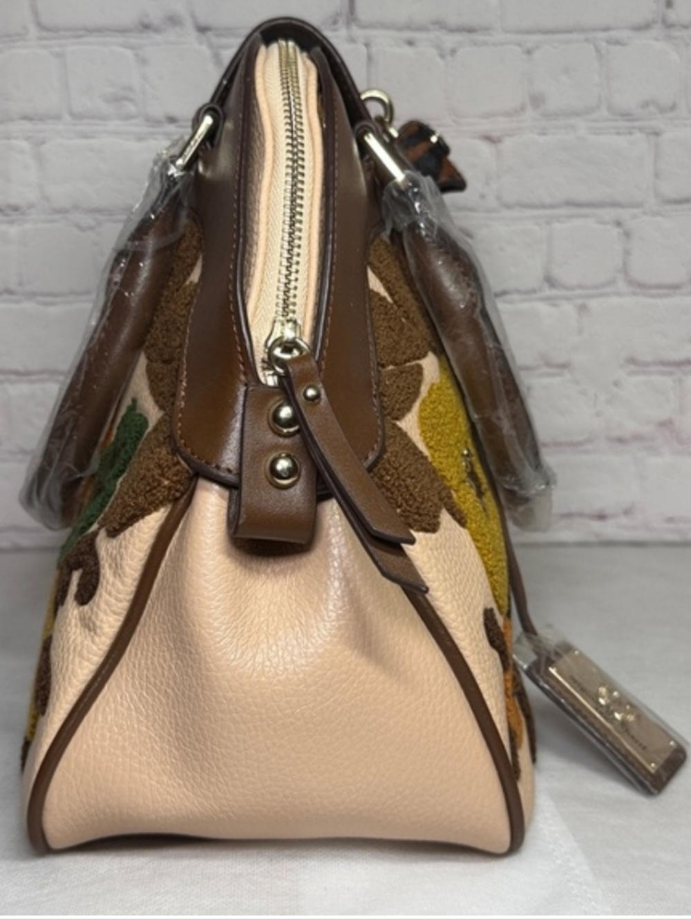 Sharif 1827 Embroidered Floral Leather Trim Decorative Calf Hair Lock w/Dustbag - Picture 6 of 16